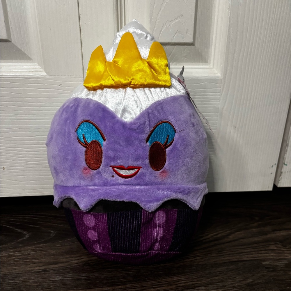 NWT Disney Ursula Munchlings 12” Plush